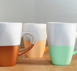 DIY-Paint-Dipped-Mugs-The-Merrythought1
