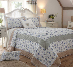 blue-bed-spreads-photo